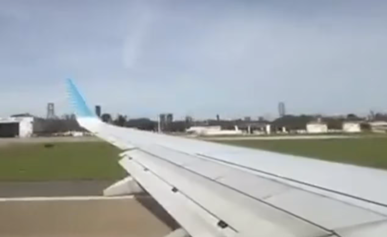 Vuelo Buenos Aires Córdoba: aterrizaje de emergencia